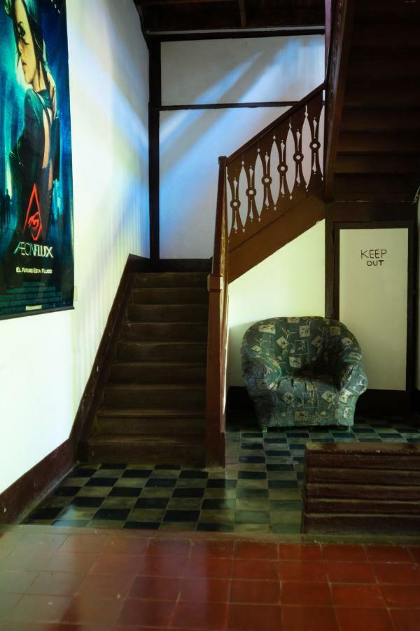 Hostal Lazybones เลออน ภายนอก รูปภาพ