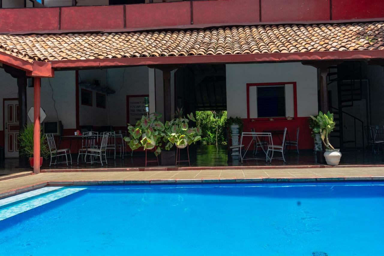 Hostal Lazybones เลออน ภายนอก รูปภาพ